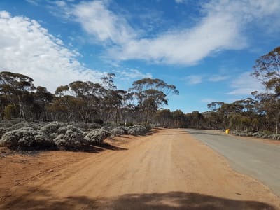Boorabbin Memorial Rest Area, Australia's Golden Outback, Western ...