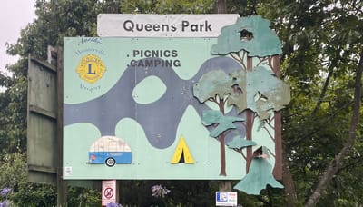 Queens Park photo 4
