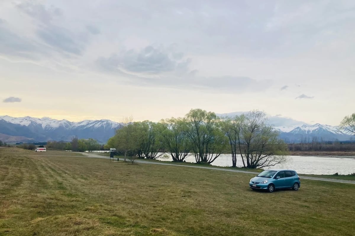 लेक पोका कैम्पसाइट (Lake Poaka Campsite)