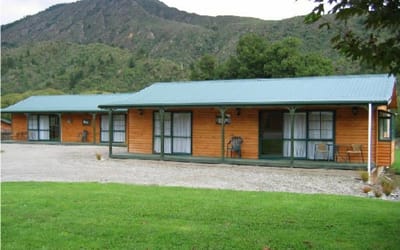 Kiwi Park Motels and Holiday Park